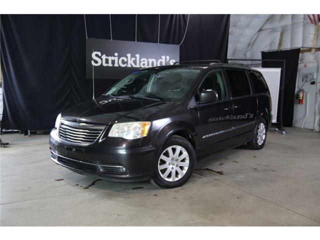 2014 Chrysler Town & Country Touring (Stk: 220780) in Brantford - Image 1 of 23