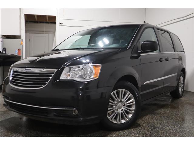 2016 Chrysler Town & Country Touring-L (Stk: 9679-1) in Edmonton - Image 1 of 20