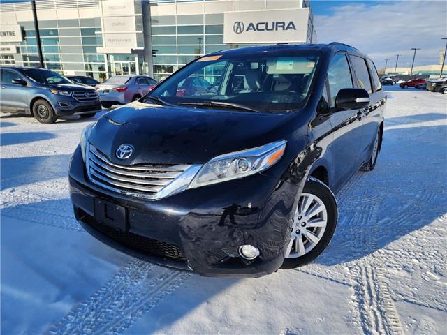 2017 Toyota Sienna Limited 7-Passenger 5TDYZ3DC2HS848372 B0208 in Saskatoon