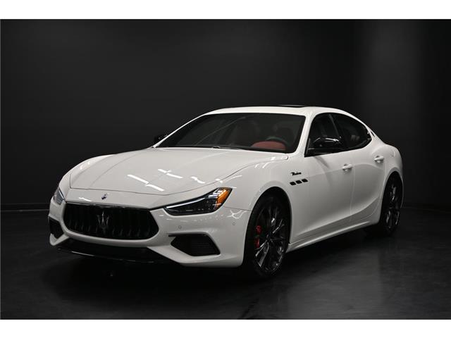 2022 Maserati Ghibli Modena Q4 (Stk: M2242) in Montréal - Image 1 of 45