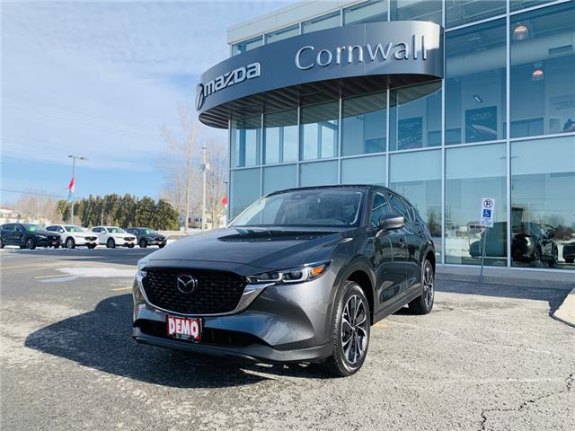 2022 Mazda CX-5 GS (Stk: 22-010) in Cornwall - Image 1 of 44