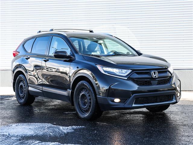 2017 Honda CR-V Touring (Stk: G22-225C) in Granby - Image 1 of 35
