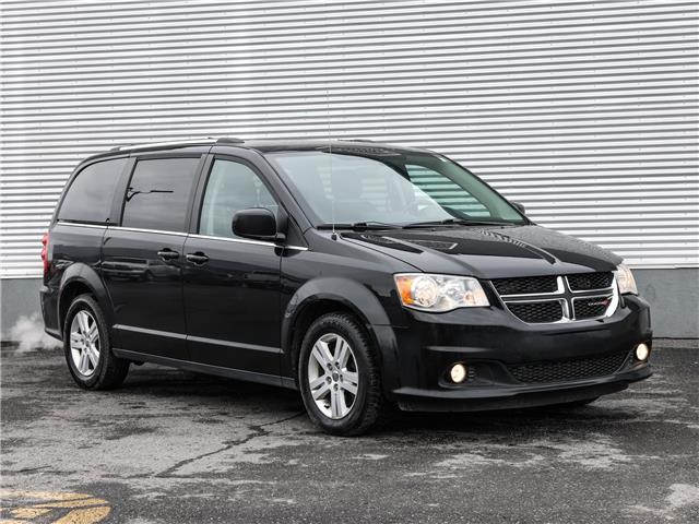 2018 Dodge Grand Caravan Crew (Stk: G23-034A) in Granby - Image 1 of 27