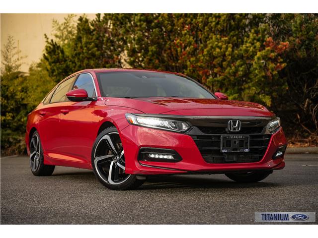 2018 Honda Accord Sport 2.0T (Stk: 1W1EP170A) in Surrey - Image 1 of 24