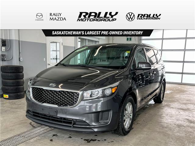 2017 Kia Sedona LX+ (Stk: 2119A) in Prince Albert - Image 1 of 13