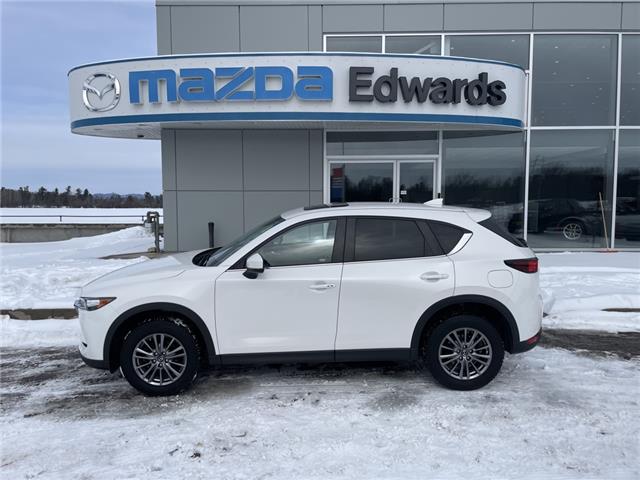 2017 Mazda CX-5 GS (Stk: 23389) in Pembroke - Image 1 of 18