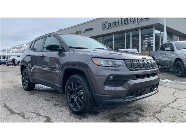 2022 Jeep Compass Altitude (Stk: TN304) in Kamloops - Image 1 of 27