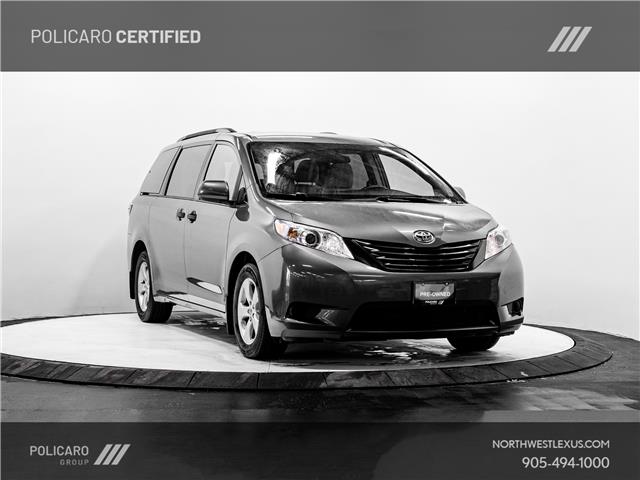 2017 Toyota Sienna 7 Passenger (Stk: 855767T) in Brampton - Image 1 of 26