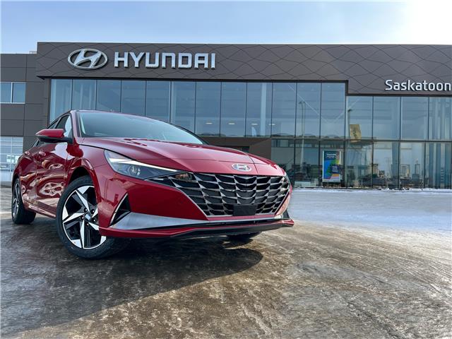 2023 Hyundai Elantra Luxury (Stk: 70164) in Saskatoon - Image 1 of 45