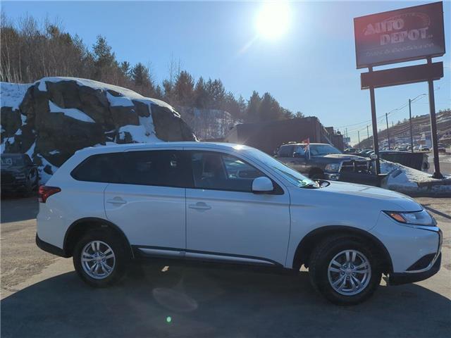 2020 Mitsubishi Outlander ES (Stk: 13274R) in Sudbury - Image 1 of 30