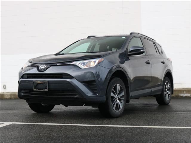 2018 Toyota RAV4 LE (Stk: S494532) in VICTORIA - Image 1 of 10