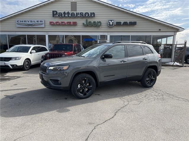 2023 Jeep Cherokee Altitude (Stk: 7208) in Fort Erie - Image 1 of 21