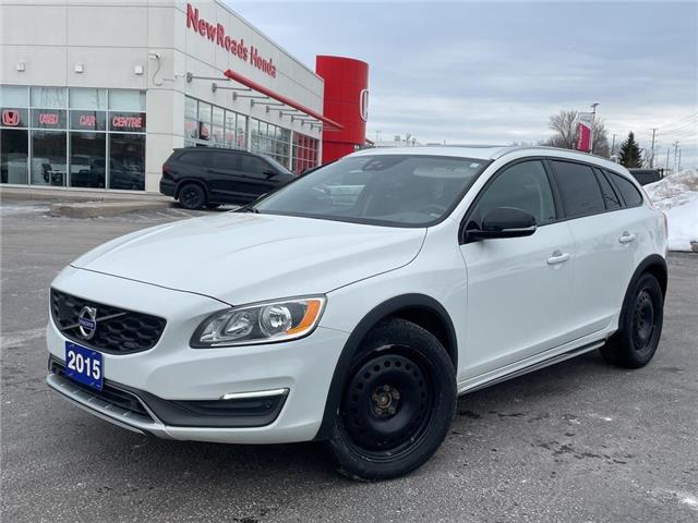 2015 Volvo V60 Cross Country T5 Platinum (Stk: 23-2223A) in Newmarket - Image 1 of 10