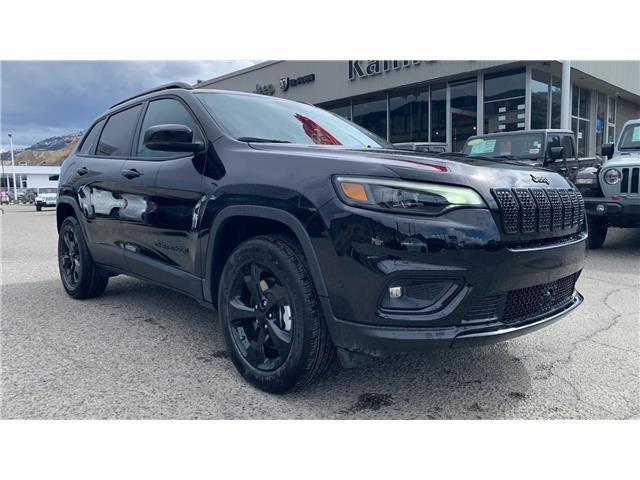 2023 Jeep Cherokee Altitude (Stk: TP042) in Kamloops - Image 1 of 27