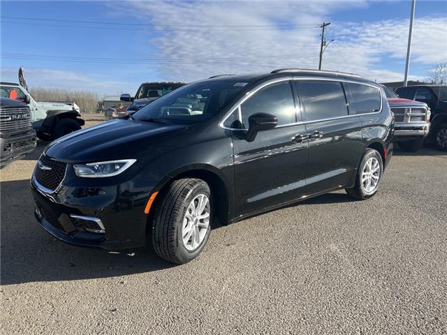 2022 Chrysler Pacifica Touring (Stk: NT613Z) in Rocky Mountain House - Image 1 of 11