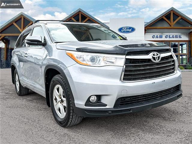 2015 Toyota Highlander XLE (Stk: P869A) in Canmore - Image 1 of 23
