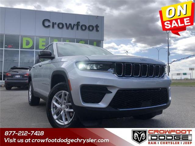 2022 Jeep Grand Cherokee Laredo (Stk: J22619) in Calgary - Image 1 of 25