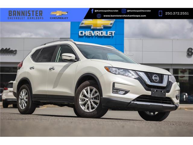 2018 Nissan Rogue SV (Stk: 3P030) in Kamloops - Image 1 of 18