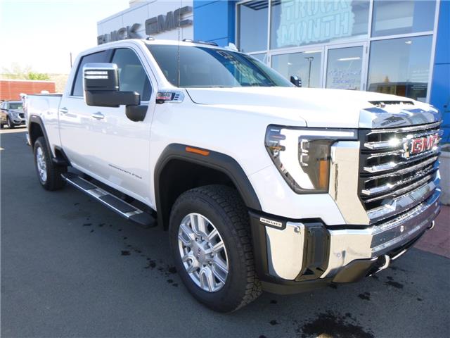 2024 GMC Sierra 2500HD SLT (Stk: 84002) in Drumheller - Image 1 of 45