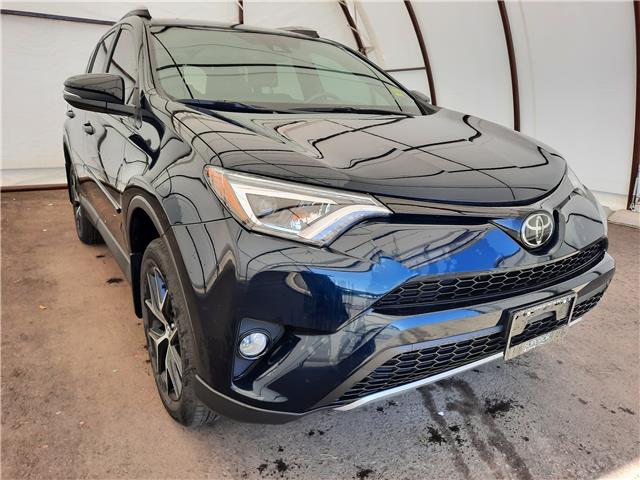 2018 Toyota RAV4 SE (Stk: 18811A) in Thunder Bay - Image 1 of 12