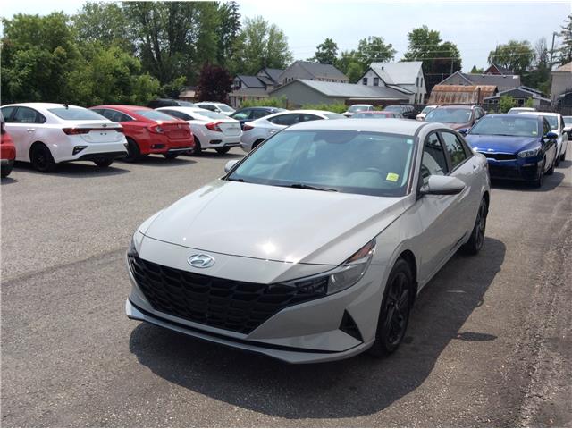 2022 Hyundai Elantra Preferred (Stk: 230357) in Ottawa - Image 1 of 21