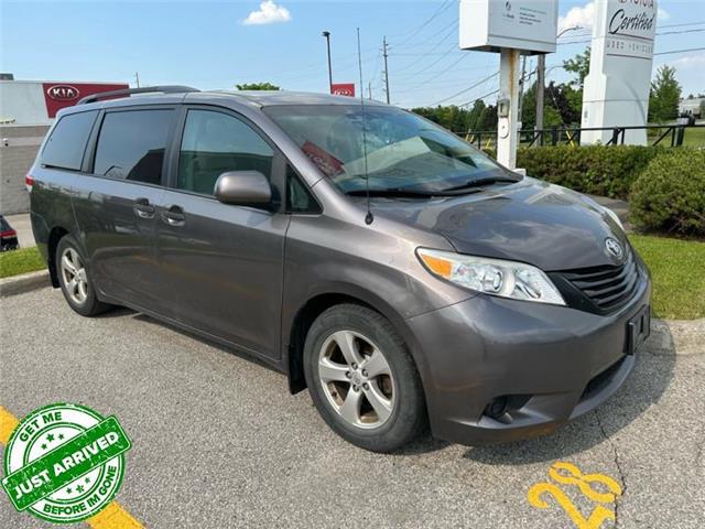 2013 Toyota Sienna V6 7 Passenger (Stk: 7196) in Newmarket - Image 1 of 8