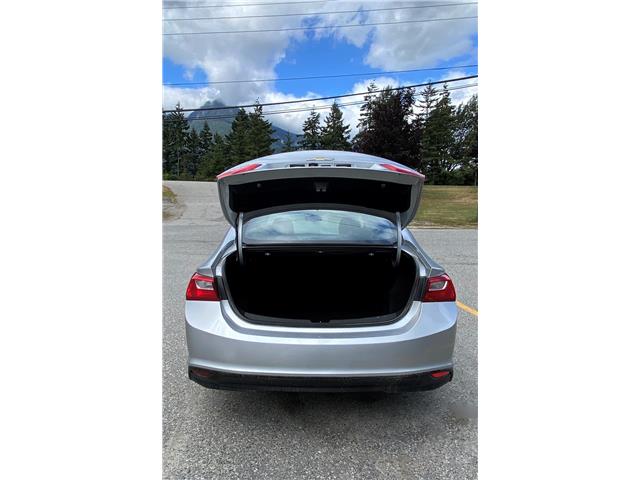 2018 Chevrolet Malibu LT (Stk: 3T001B) in Hope - Image 8 of 17