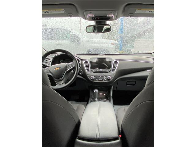 2018 Chevrolet Malibu LT (Stk: 3T001B) in Hope - Image 12 of 17