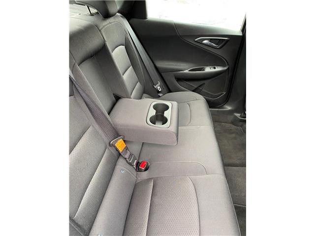 2018 Chevrolet Malibu LT (Stk: 3T001B) in Hope - Image 15 of 17