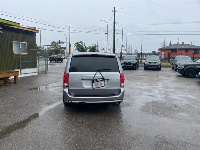 2017 Dodge Grand Caravan CVP/SXT (Stk: 582597) in Calgary - Image 8 of 11