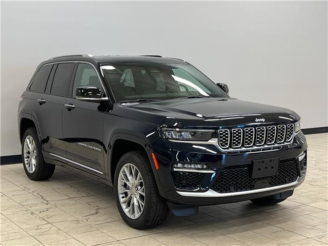 2023 Jeep Grand Cherokee 4xe Summit (Stk: 8875343) in Courtenay - Image 1 of 18