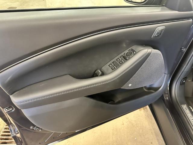 2022 Ford Mustang Mach-E Premium (Stk: E22ME6) in St.Paul - Image 5 of 10