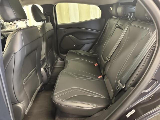 2022 Ford Mustang Mach-E Premium (Stk: E22ME6) in St.Paul - Image 7 of 10