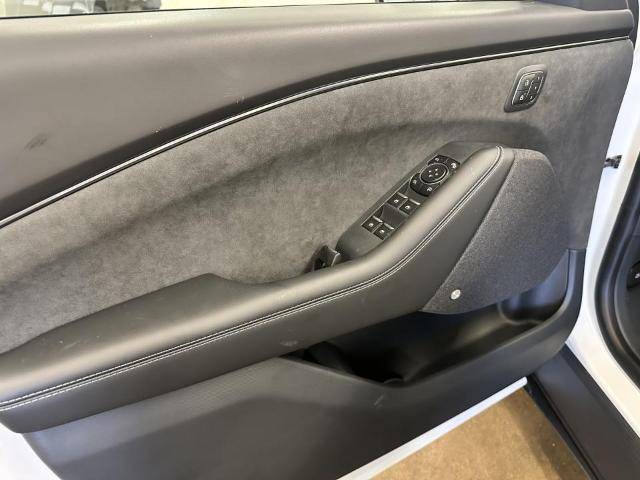 2022 Ford Mustang Mach-E GT Performance Edition (Stk: E22ME7) in St.Paul - Image 5 of 10