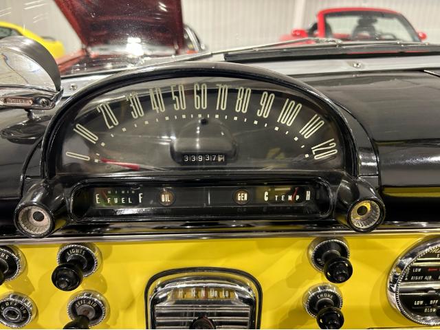 1955 Ford Sunliner Convertible (Stk: 152297) in Watford - Image 17 of 20