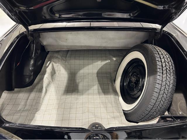 1955 Ford Sunliner Convertible (Stk: 152297) in Watford - Image 9 of 20