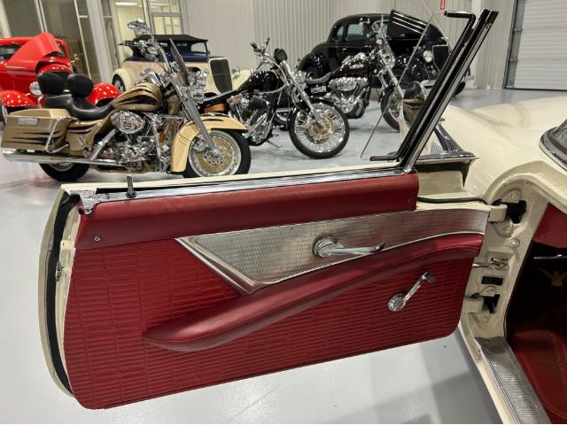 1957 Ford Thunderbird E-Code (Stk: 220524) in Watford - Image 9 of 16