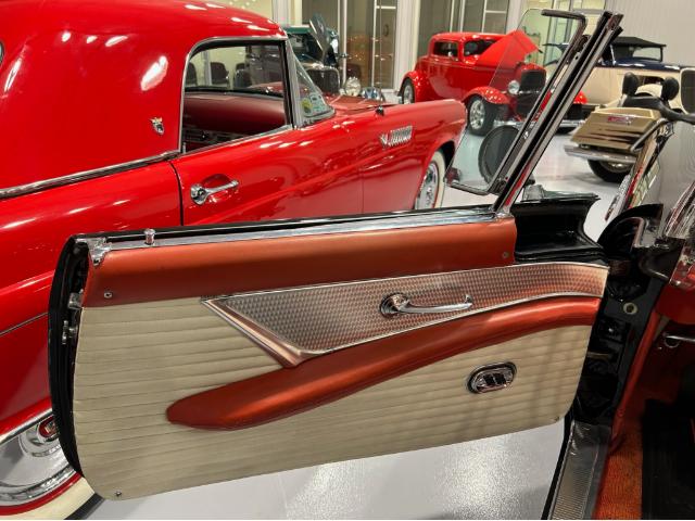 1956 Ford Thunderbird  (Stk: 234356) in Watford - Image 9 of 16