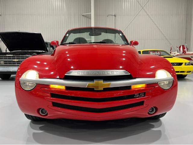 2003 Chevrolet SSR (Stk: 102862) in Watford - Image 3 of 16 2003 Chevrolet SSR (Stk: 102862) in Watford - Image 3 of 16