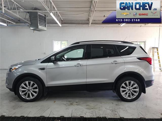 2019 Ford Escape SEL (Stk: 230512A) in Gananoque - Image 1 of 33