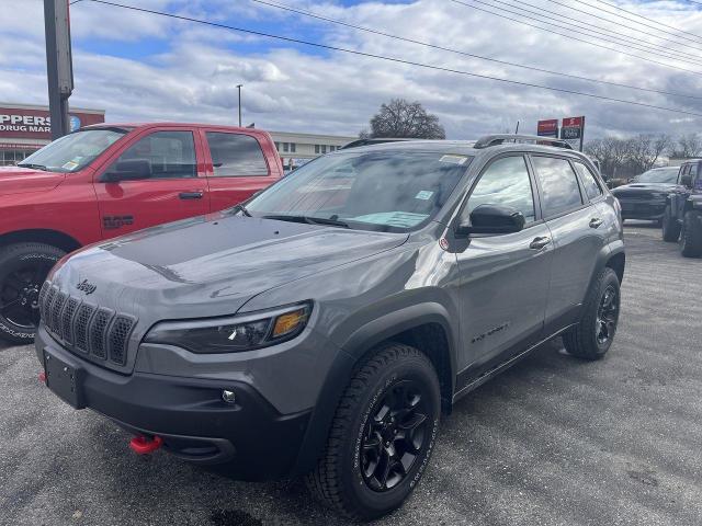 2023 Jeep Cherokee Trailhawk (Stk: 23-085) in Sarnia - Image 1 of 13