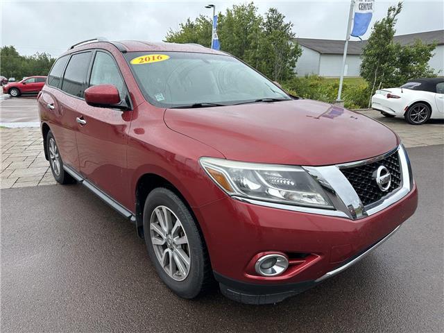 2016 Nissan Pathfinder S (Stk: PA2676) in Dieppe - Image 1 of 20