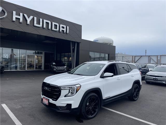 2022 GMC Terrain SLE (Stk: 32887A) in Scarborough - Image 1 of 19