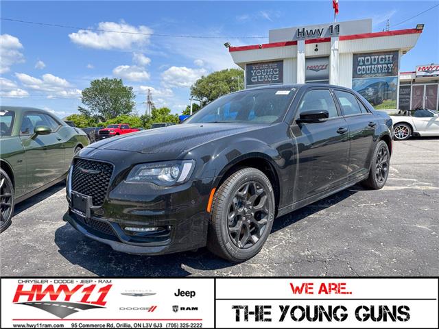 2023 Chrysler 300 S (Stk: 540671) in Orillia - Image 1 of 8
