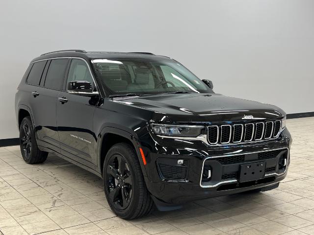 2022 Jeep Grand Cherokee L Overland (Stk: W136964A) in Courtenay - Image 1 of 19