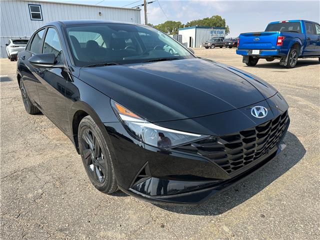 2023 Hyundai Elantra Preferred (Stk: 23137B) in Wilkie - Image 1 of 24