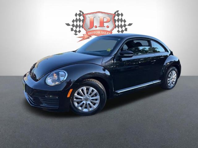 2018 Volkswagen Beetle Trendline (Stk: A723748) in Burlington - Image 1 of 27