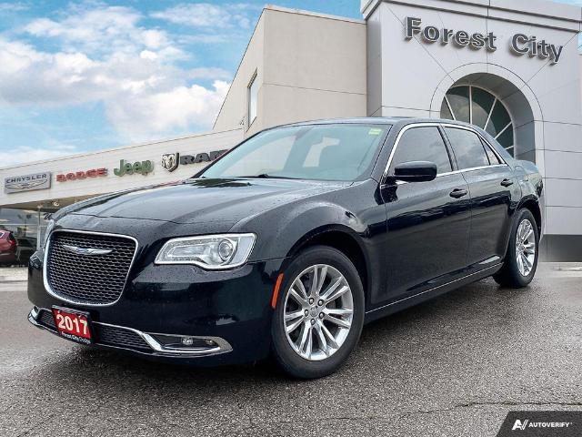2017 Chrysler 300 Touring (Stk: 22-L004A) in London - Image 1 of 26