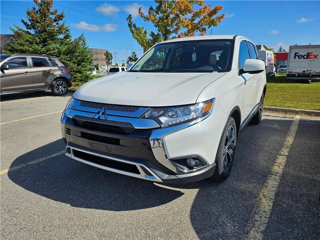 2020 Mitsubishi Outlander  (Stk: 00740) in Barrie - Image 1 of 9