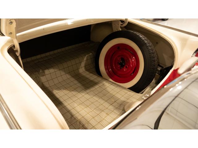 1956 Ford Crown Victoria  (Stk: 112536) in Watford - Image 22 of 42